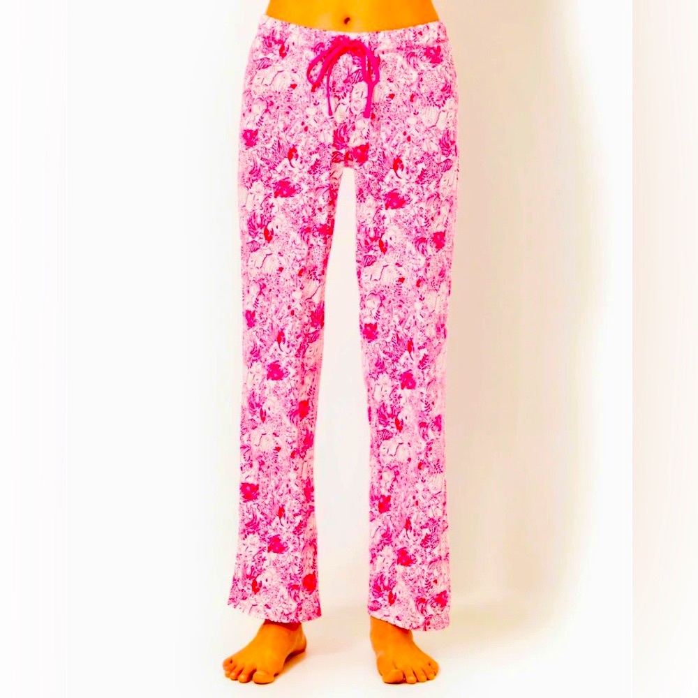 NWT! ❤️NEW 2025 PATTERN!❤️ Lilly Pulitzer PJ Pants Raspberry Rouge Size L